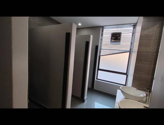 BUSINESS PROPERTY TO RENT IN ROSEBANK